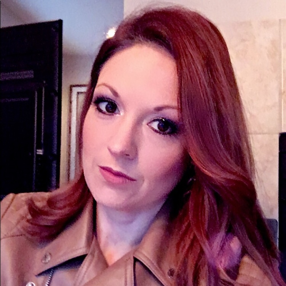 Meet your Posher, Stephanie